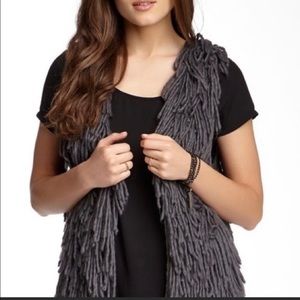 Blu pepper grey shaggy vest! Large!